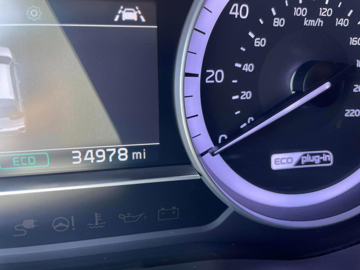 2021 WHITE /BLACK Kia Niro Plug In Hybrid (KNDCM3LD1M5) , located at 744 E Miner Ave, Stockton, CA, 95202, (209) 944-5770, 37.956863, -121.282082 - Photo#8